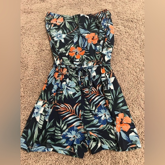 Victoria Secret LASCANA Floral Strapless Romper - Picture 5 of 9